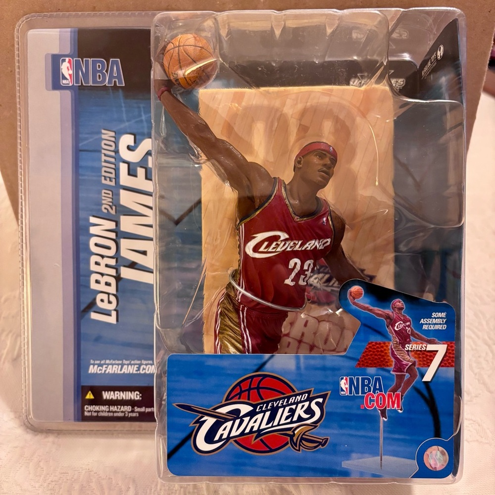 NBA LeBron James Figure - Red and White Cavaliers Jersey